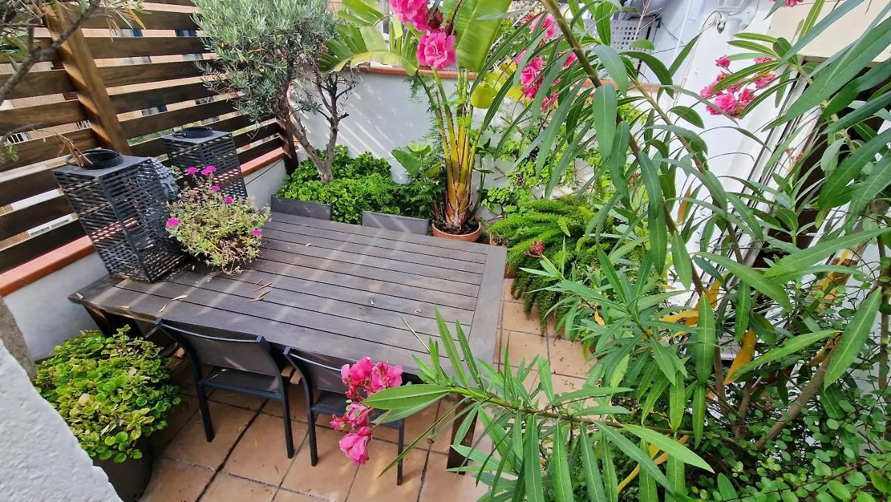Atic Trobador Apartment Barcelona Spain