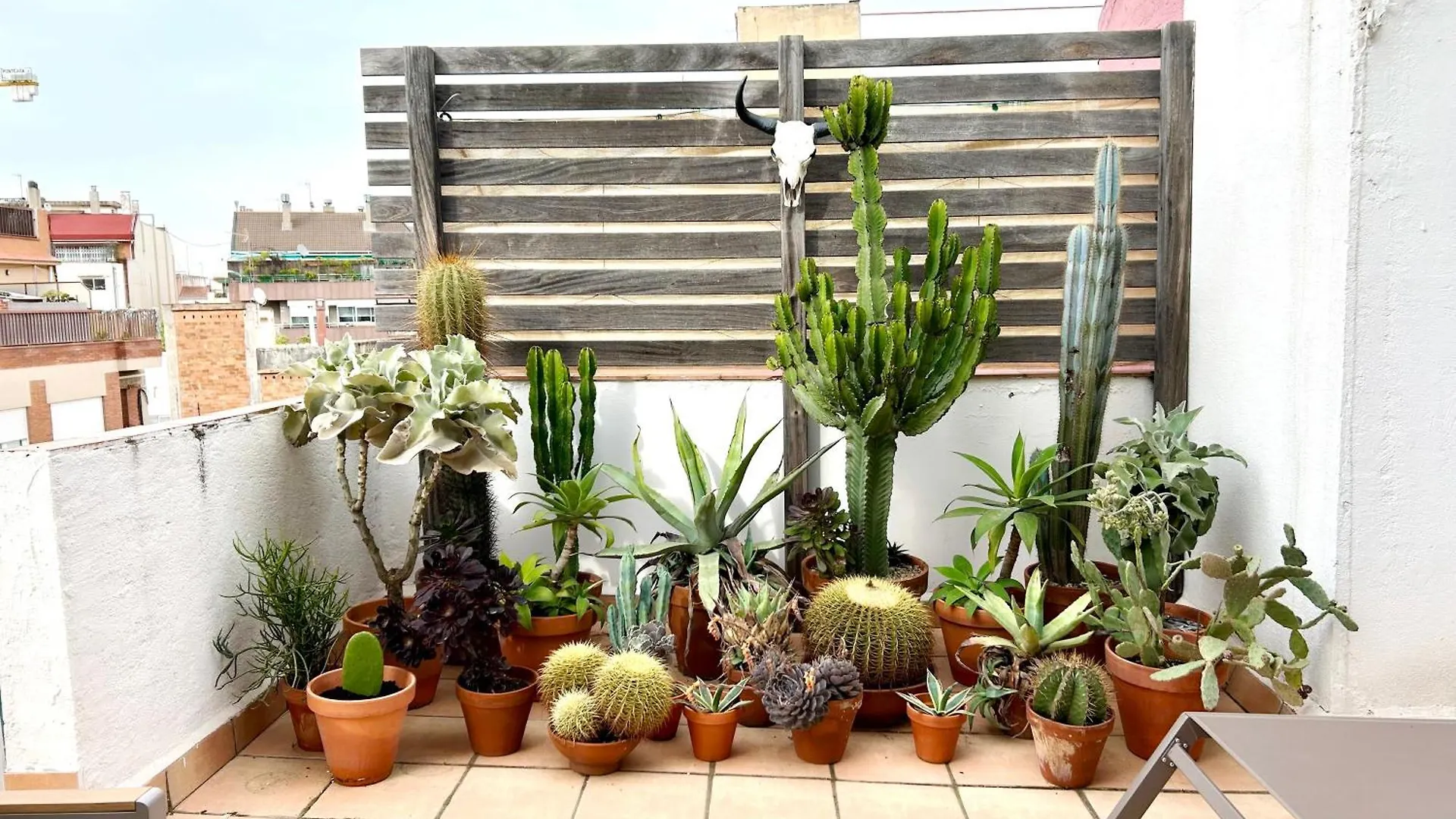 Atic Trobador Apartment Barcelona